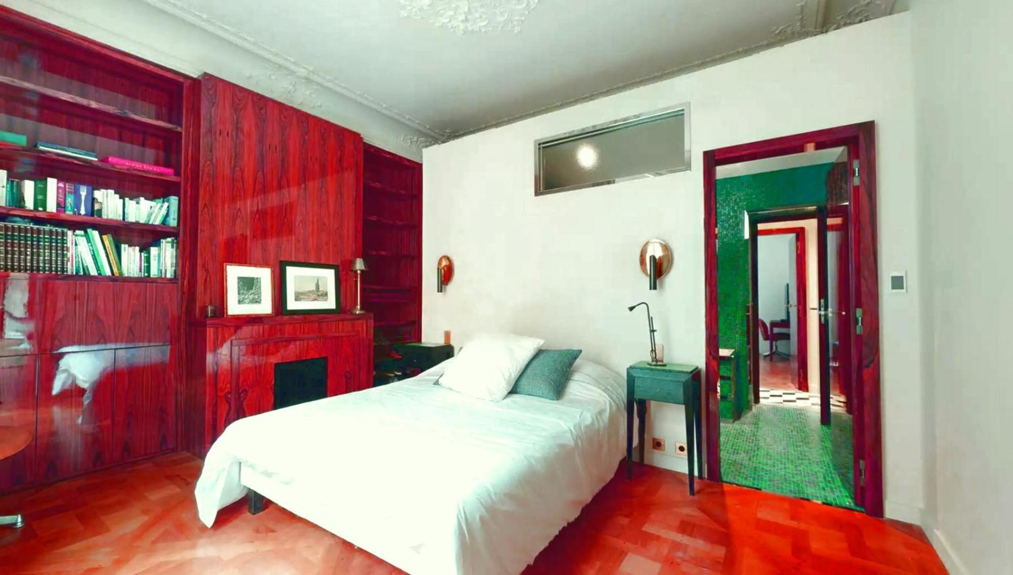 Modern 4 Bedrooms